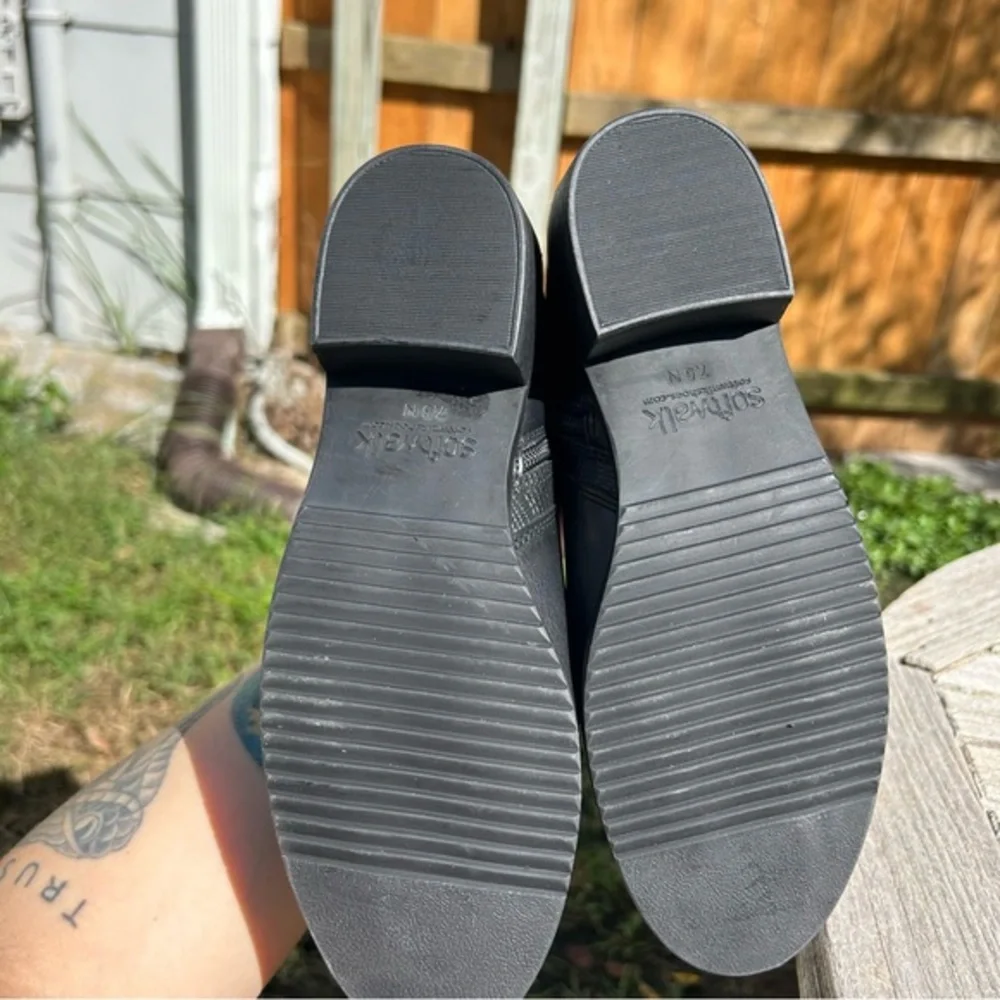 WOMEN'S SOFTWALK RUBI BOOTIES black size 7.5‎ N